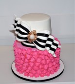 how to make a black and white fondant bow