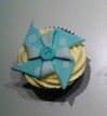 how to make a pinwheel cupcake topper